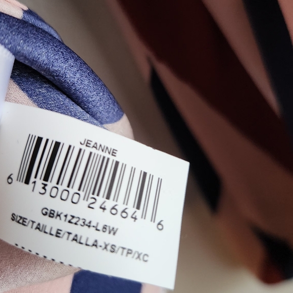 BCBGMAXAZRIA Striped Bell Sleeve Top XS Multicolor Red Navy White Blouse - Picture 9 of 11